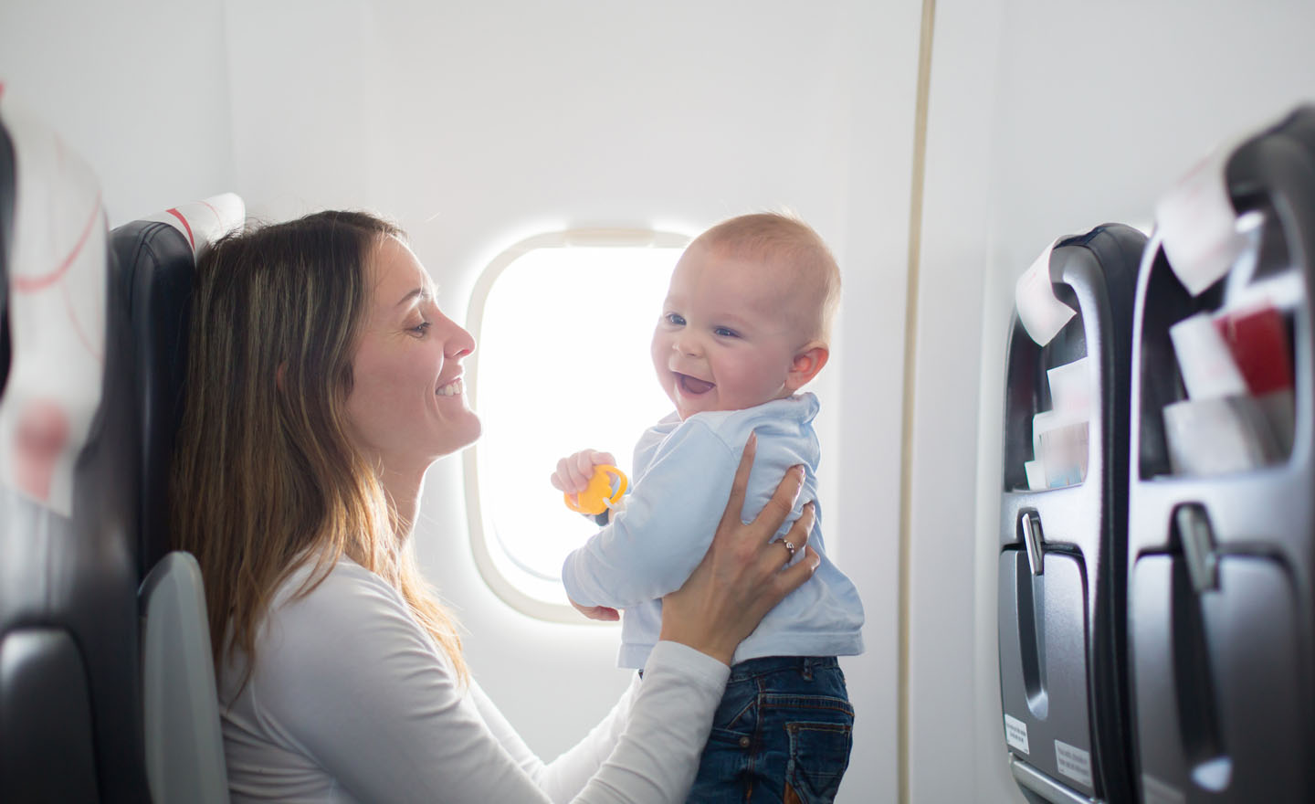 Les conseils de Sarah pour prendre l'avion avec bébé