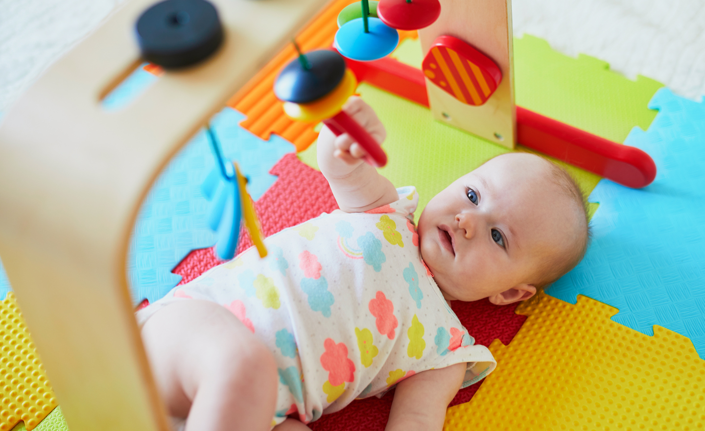 L'éveil de Bébé : des activités à chaque étape de son développement