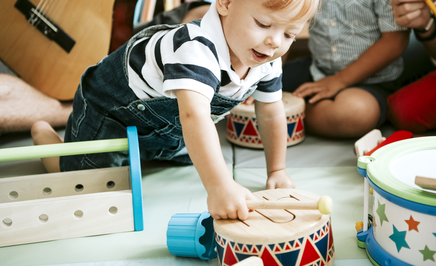 L'éveil musical : une découverte sensorielle primordiale pour les tout-petits